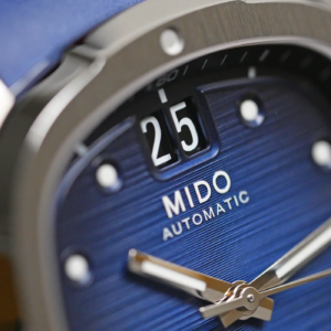 Mido Multifort Tv Big Date quadrante