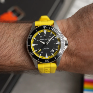 Hamilton Khaki Navy Scuba H82395332