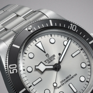 Tudor Black Bay 68